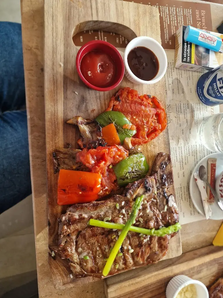 Menü_Yummy All Day Restaurant Bar_Limín Khersonísou_Bild_2