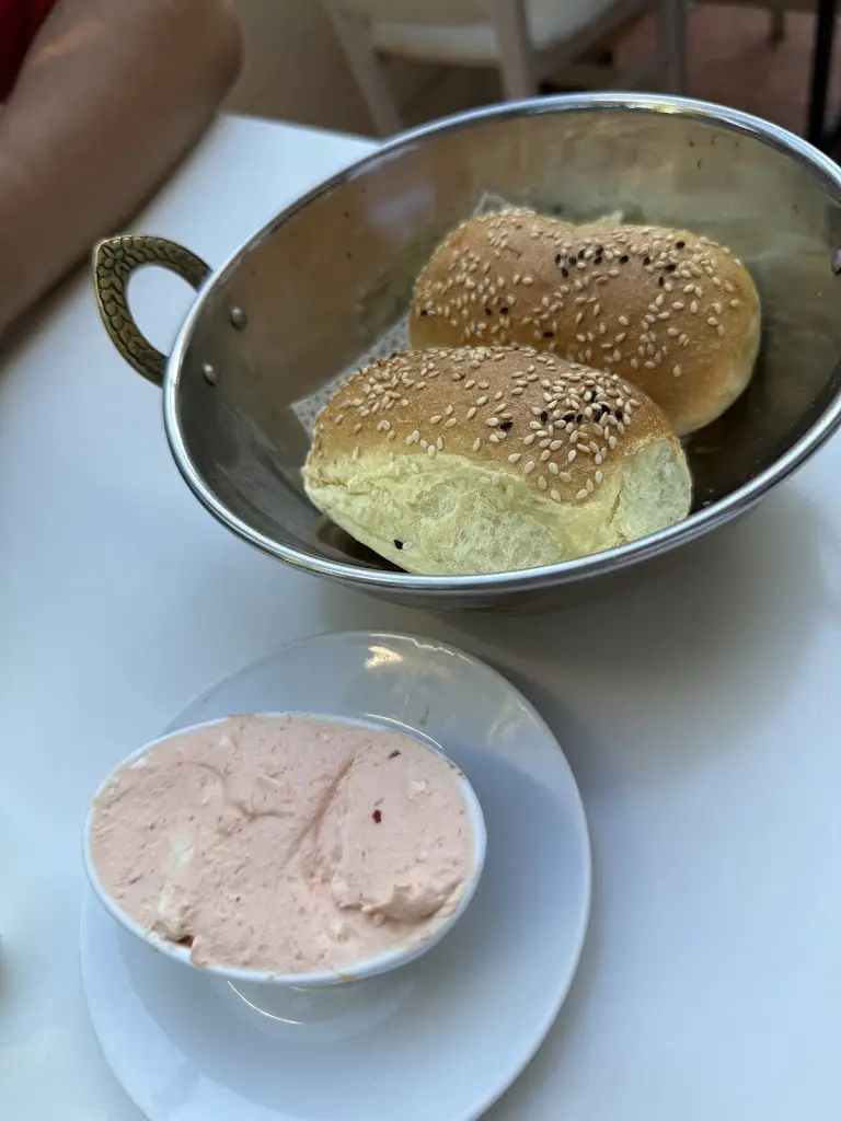 Andreea Tatar_Greek restaurant 'Mythos