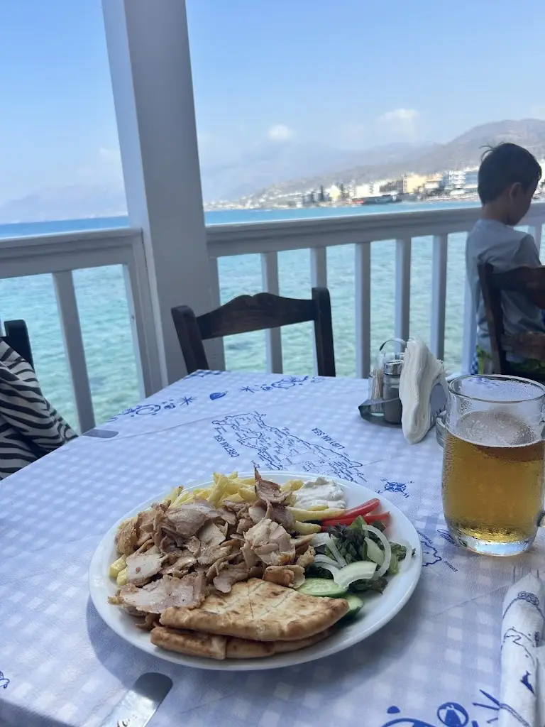 Sofiia Merzlikina_MANIAS GRILL HOUSE_Limín Khersonísou_Bewertung