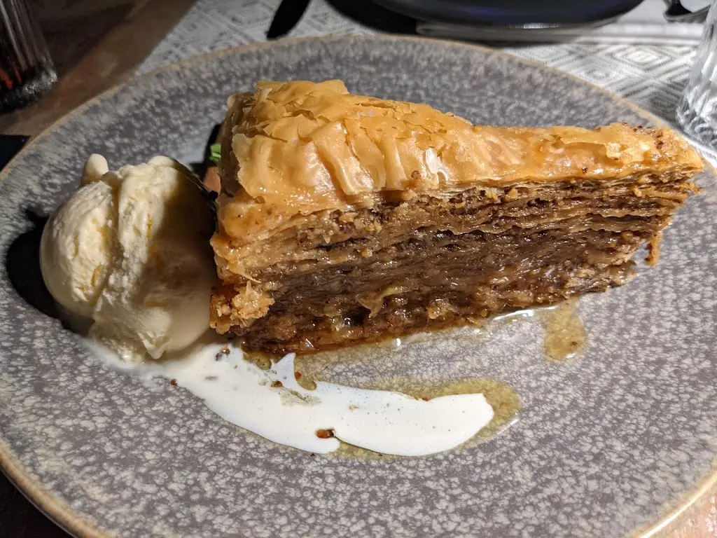 Menu_Elemes Cretan Cuisine_Limín Khersonísou_imagen_4