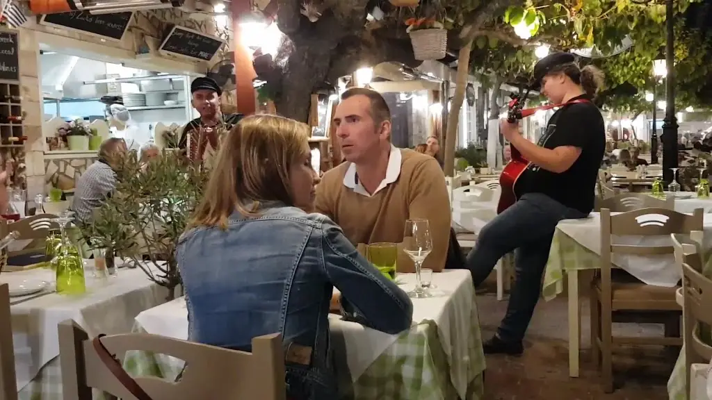 Zachos Restaurant in Limín Khersonísou