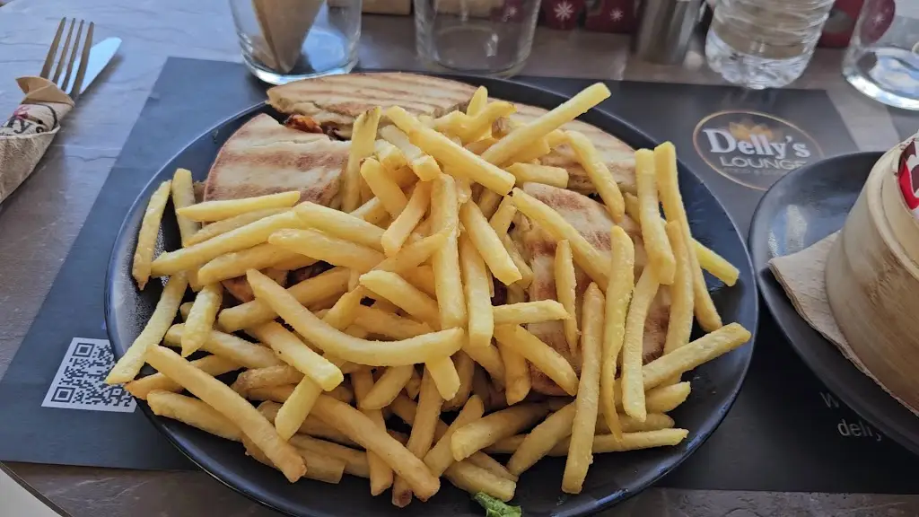 Delly's Casual Restaurant_Limín Khersonísou_slider_image_2