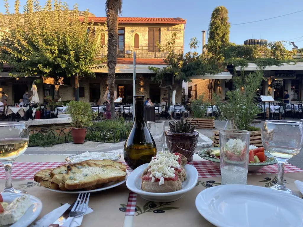 Oasis_Limín Khersonísou_slider_image_3