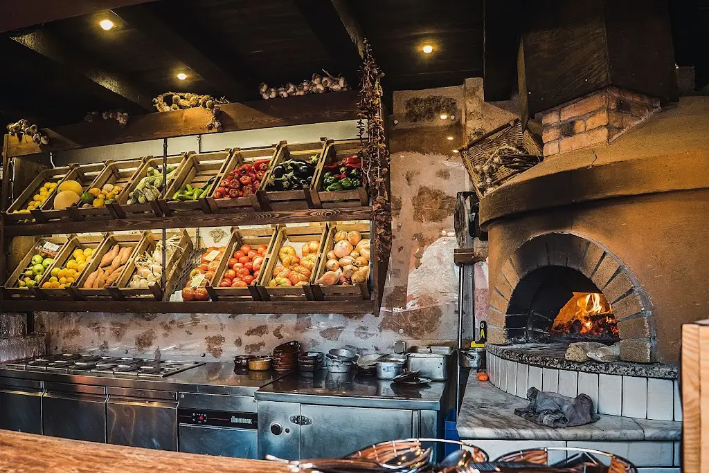 Avli in Malia Restaurant in Mália