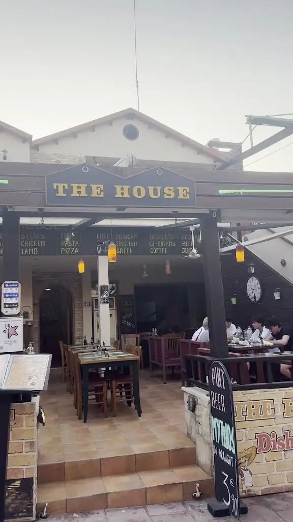 The House Steak House Restaurant_Mália_slider_image_2