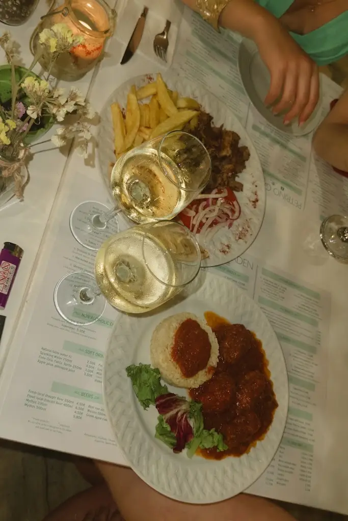 Катерина_Petrino Garden_Mália_review