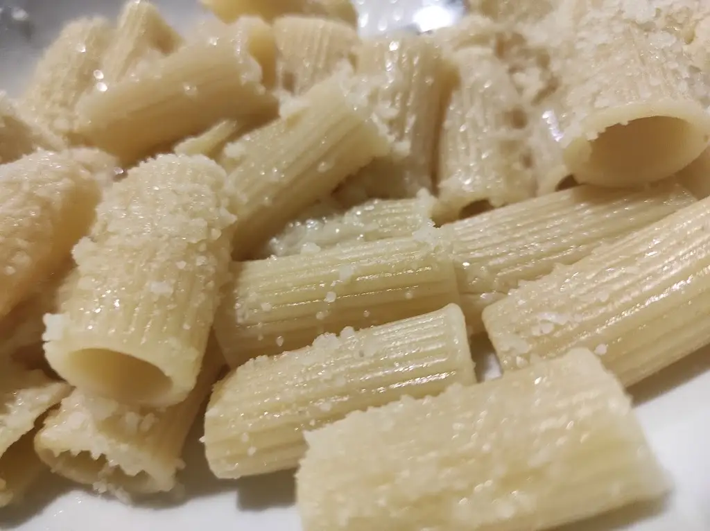 Menü_Chickens NTAGIANTIS_Gérakas_Bild_5