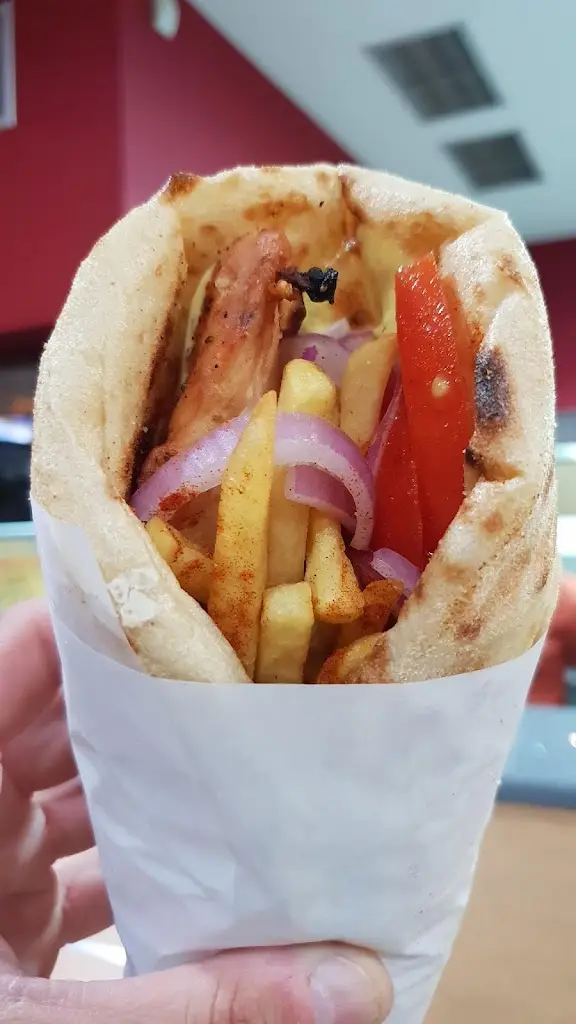 Menü_Chickens NTAGIANTIS_Gérakas_Bild_7