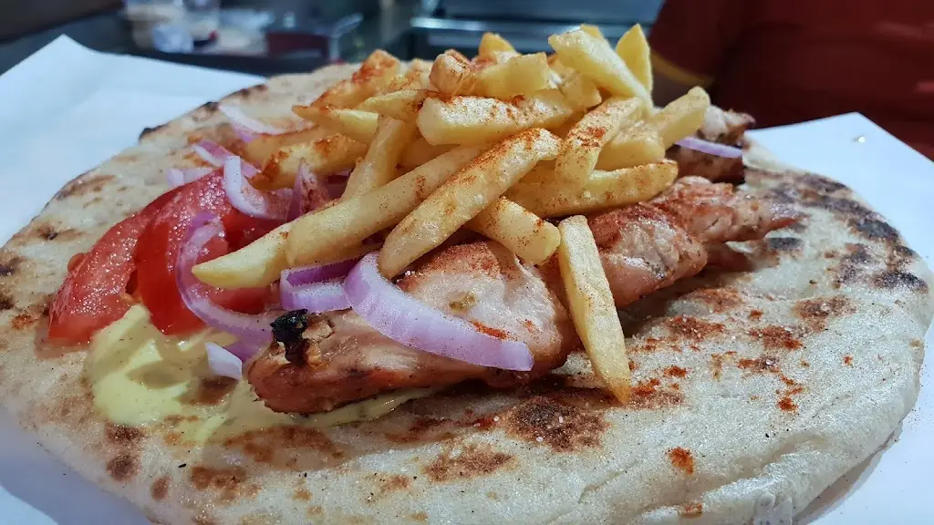 Menü_Chickens NTAGIANTIS_Gérakas_Bild_9