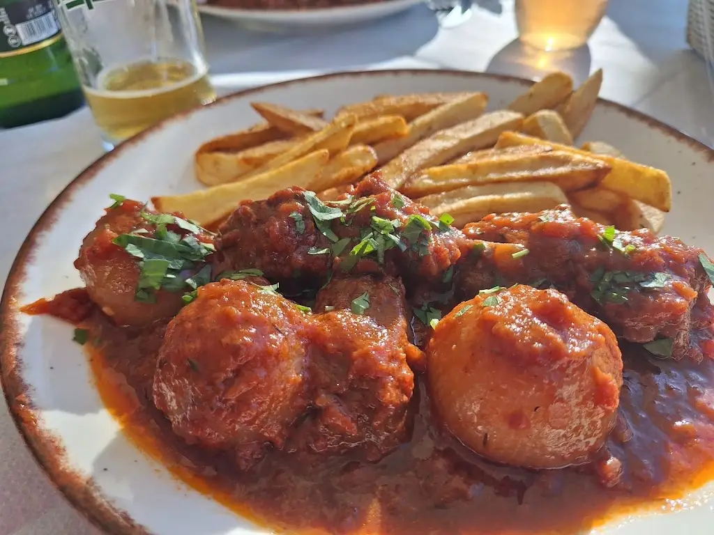 Kelari Taverna_Mokhós_slider_image_3