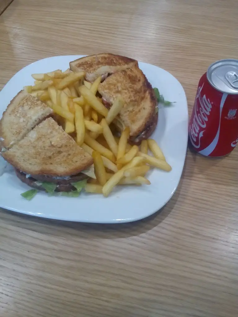 Menü_Speedy's_Gérakas_Bild_6