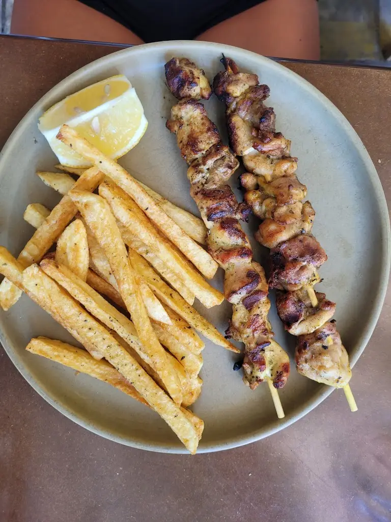 σπεράδα greek eatery_Moíres_menu_image_1