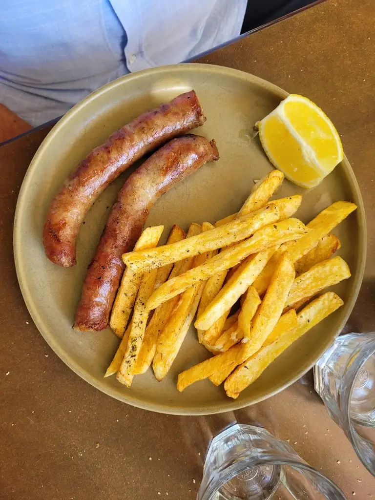 Menü_σπεράδα greek eatery_Moíres_Bild_3