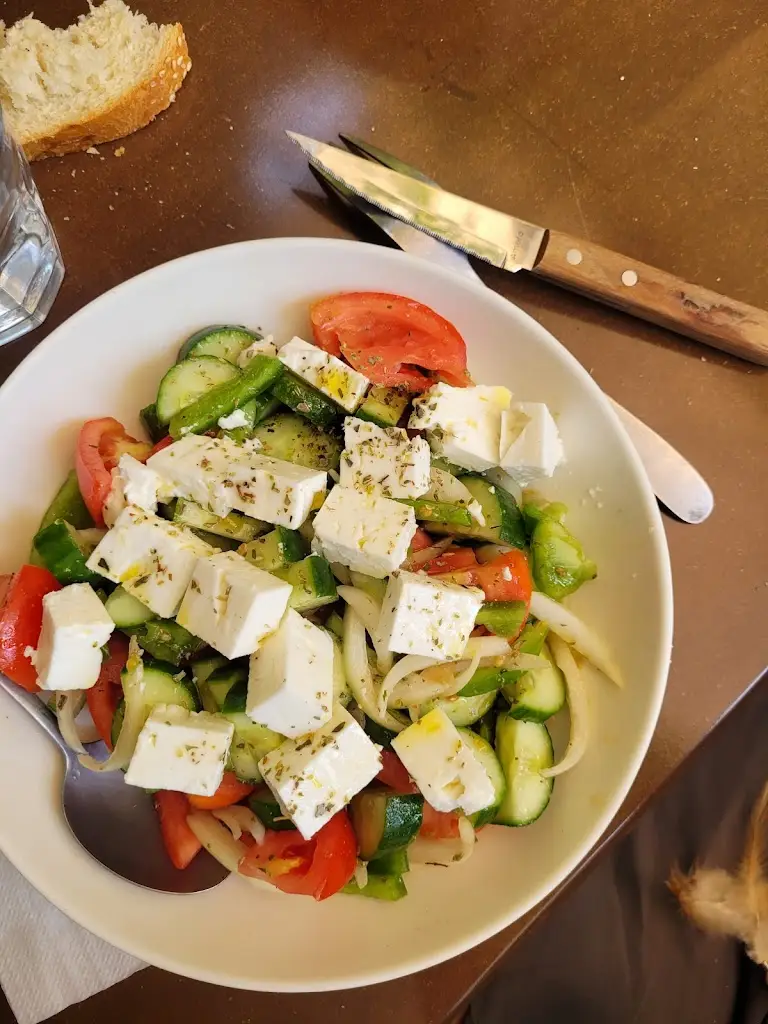 Menü_σπεράδα greek eatery_Moíres_Bild_4