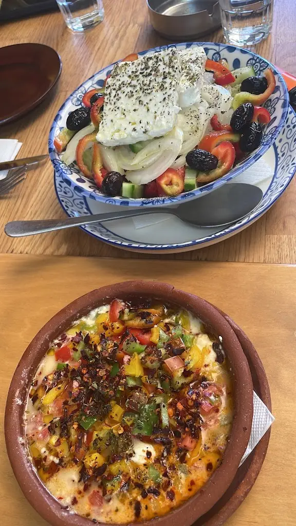 Ayad Aldayeh_Μπαϊράκι - Byraki_Moíres_review