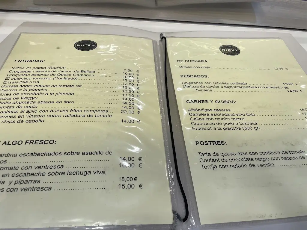 Menu_Ὀβελιστήριον Βεϊσάκη_Moíres_image_2