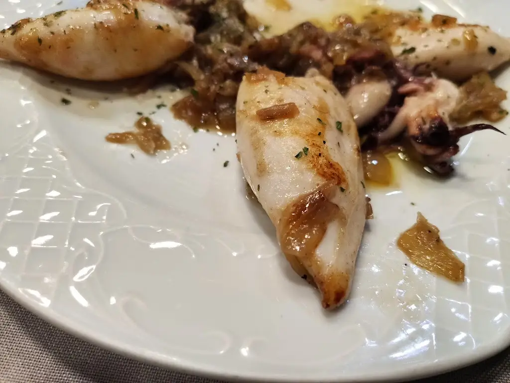 Menu_Ὀβελιστήριον Βεϊσάκη_Moíres_image_6