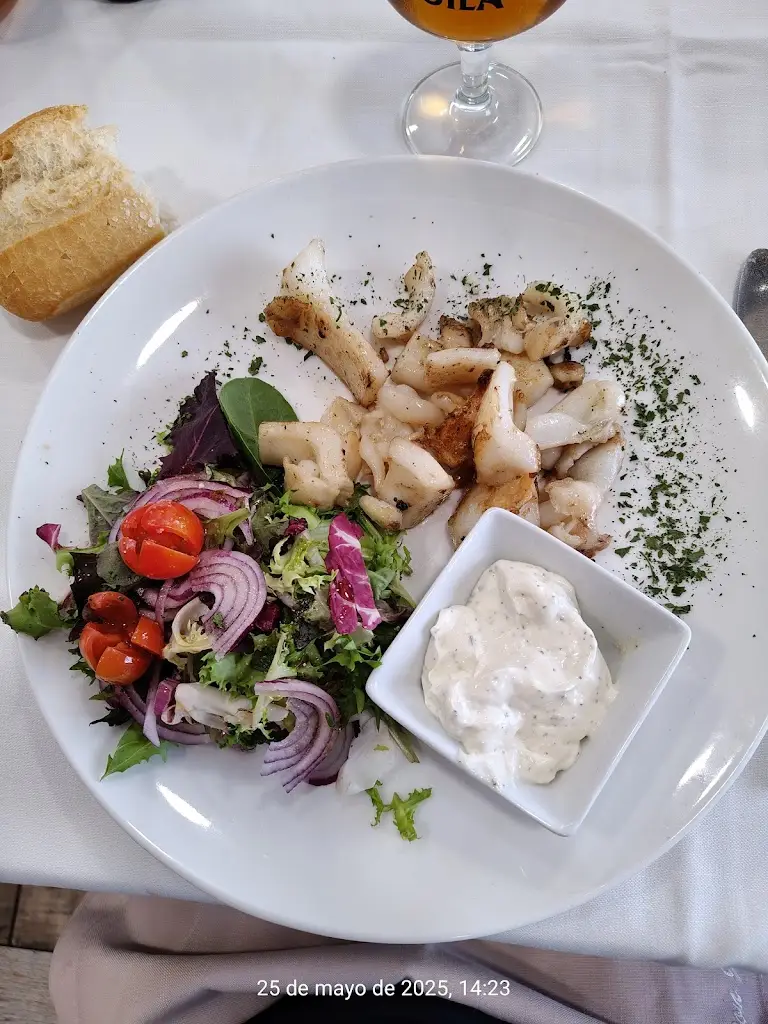 Christina N_Loukoulos_Mouzourás_review