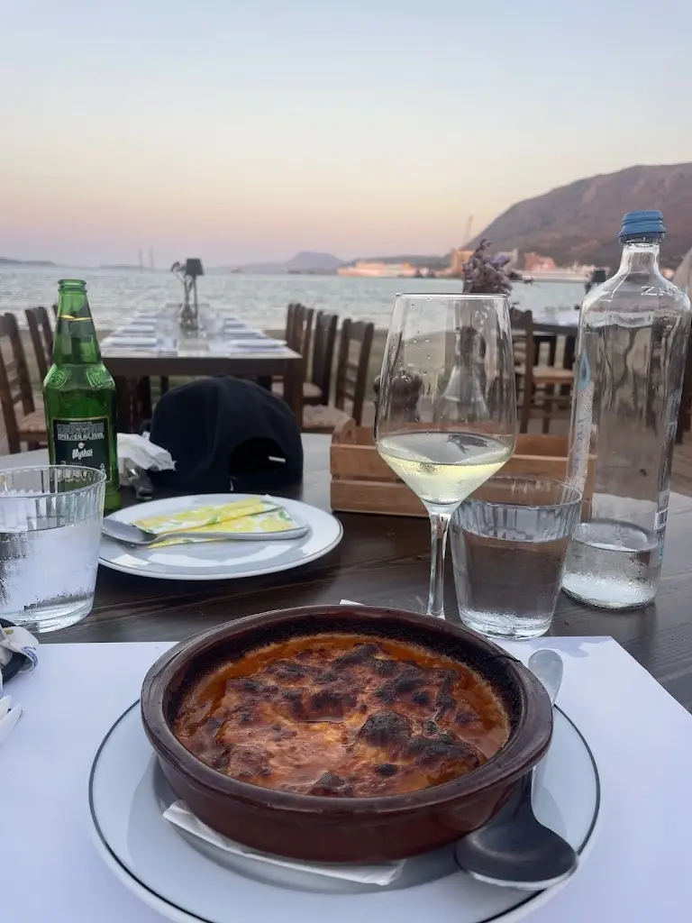 Hannah Trotman_Ψαροκάικο Χανιά - Psarokaiko Chania Seaside Restaurant_Mouzourás_avis