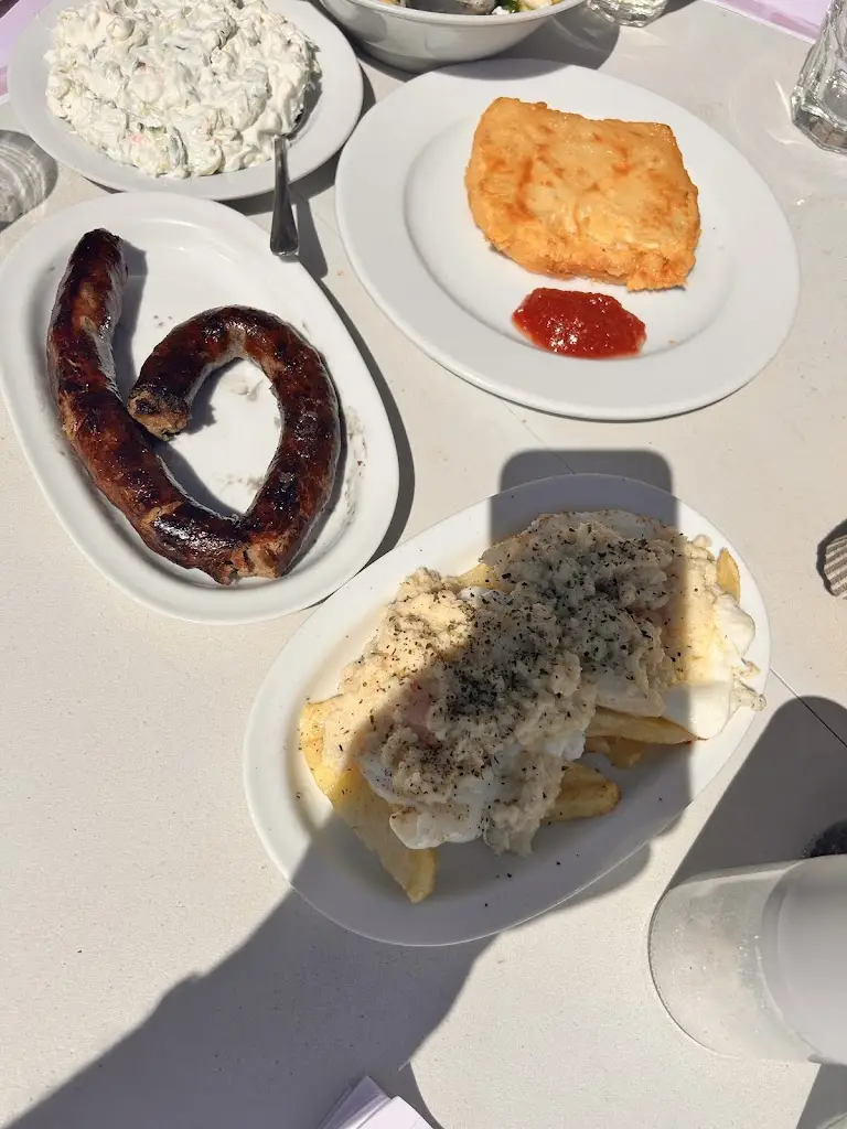 Καφενείο « Η Βρύση»_Néa Anatolí_slider_image_3