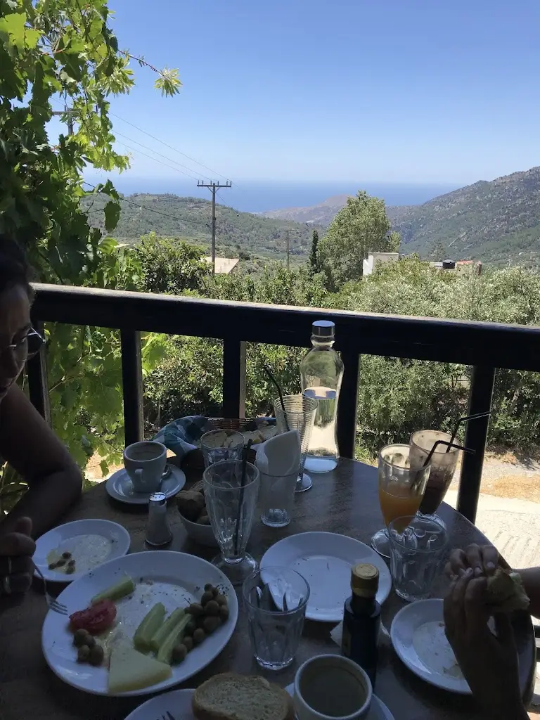 Menü_Ταβέρνα Η Κάρα_Néa Anatolí_Bild_5