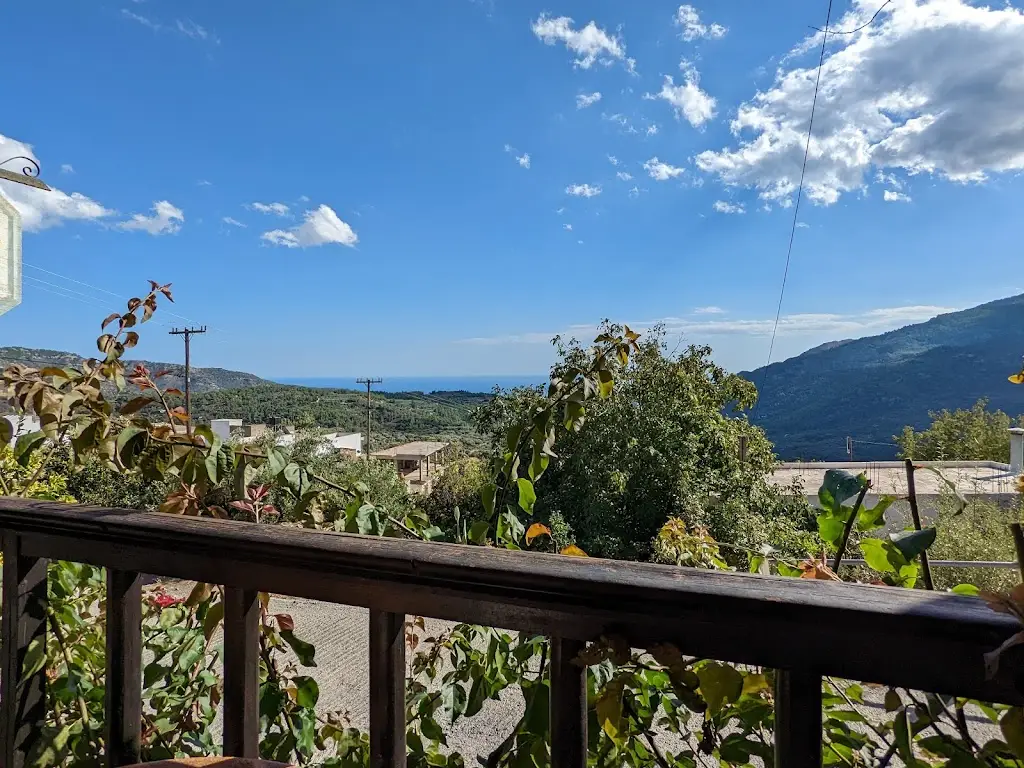 Matt Ciniello_Ταβέρνα Η Κάρα_Néa Anatolí_Bewertung