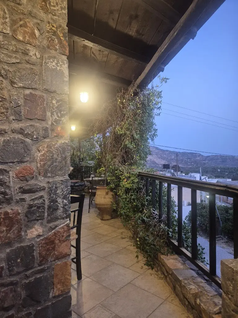 Ταβέρνα Η Κάρα_Néa Anatolí_slider_image_3