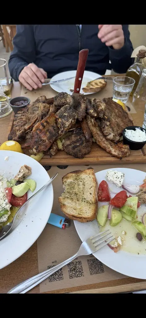 Jessica Jones_To Stachy_Nerokoúros_Bewertung