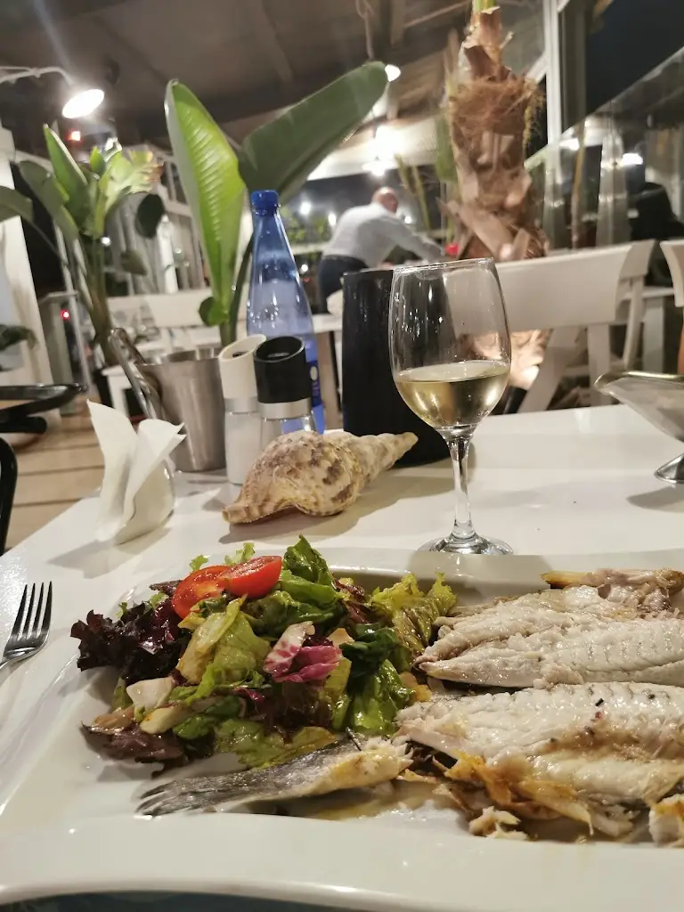 Menu_Archipelagos Seafood Restaurant_Nomós Irakleíou_image_8