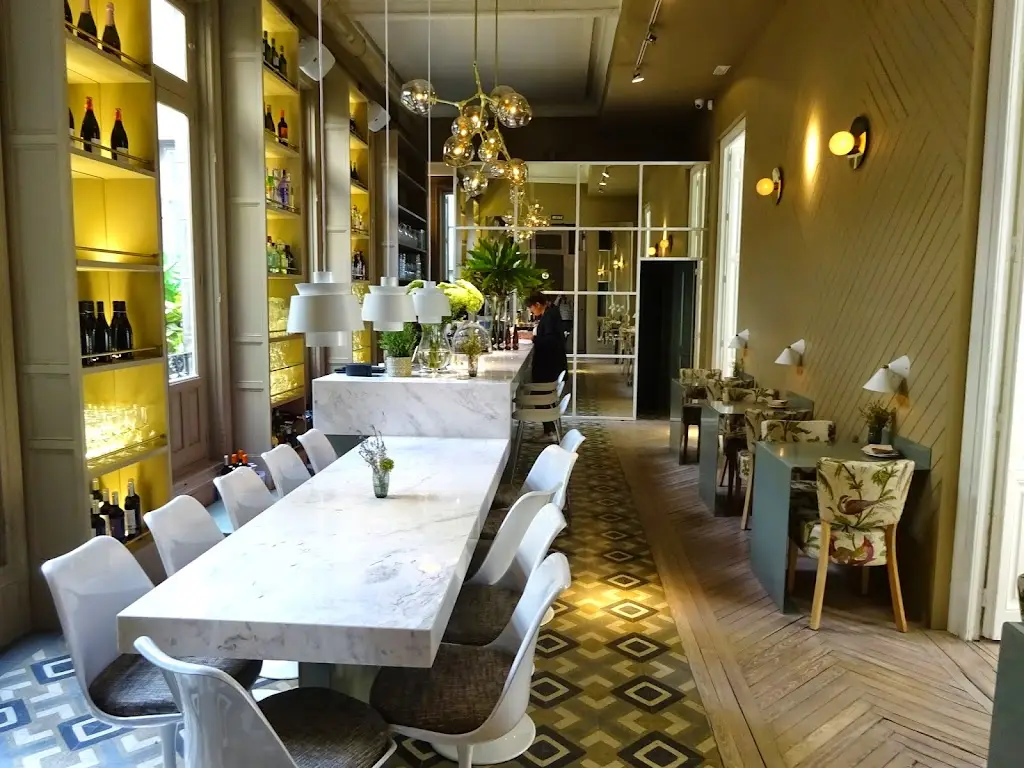 7 Thalasses Restaurant in Néa Alikarnassós