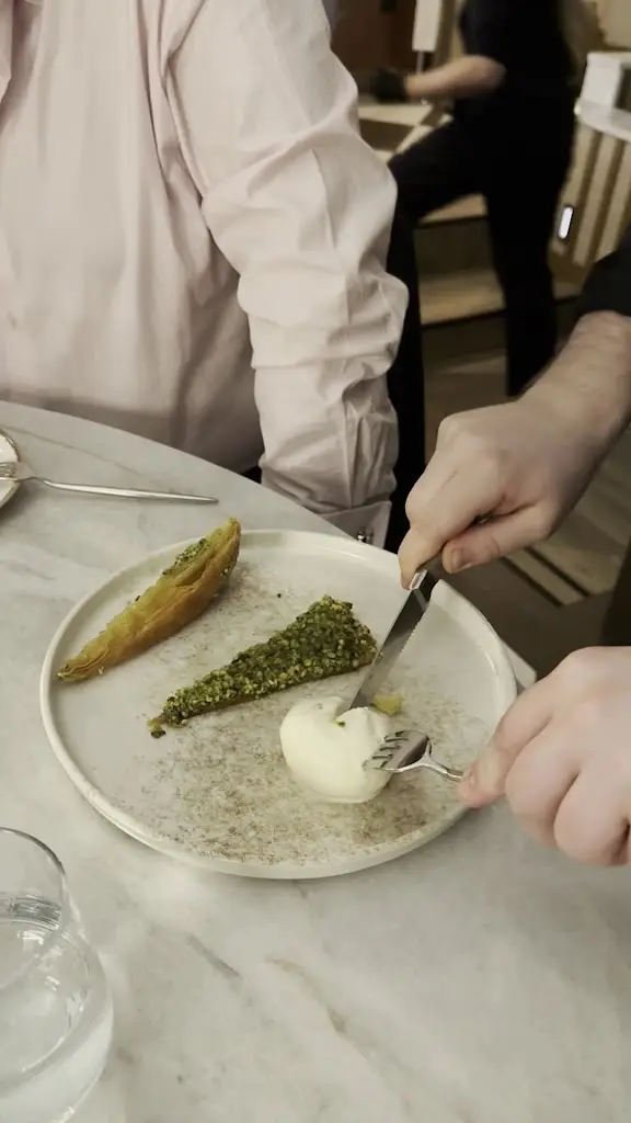 DB.one_Glyfáda_slider_image_2