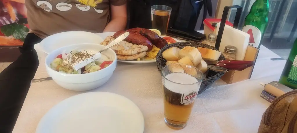 Ieva Ruškytė-Jasinskienė_Giannis Canteen _Néa Alikarnassós_review