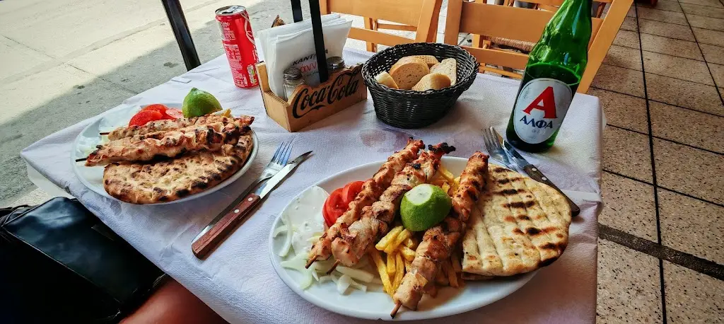 Giannis Canteen _Néa Alikarnassós_slider_image_3