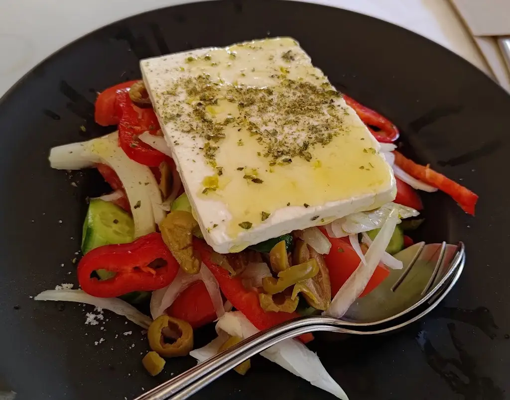 Tai Lee_To Karnagio_Néa Alikarnassós_Bewertung