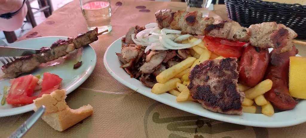 Menü_Πάμε..γύρο_Néa Alikarnassós_Bild_6