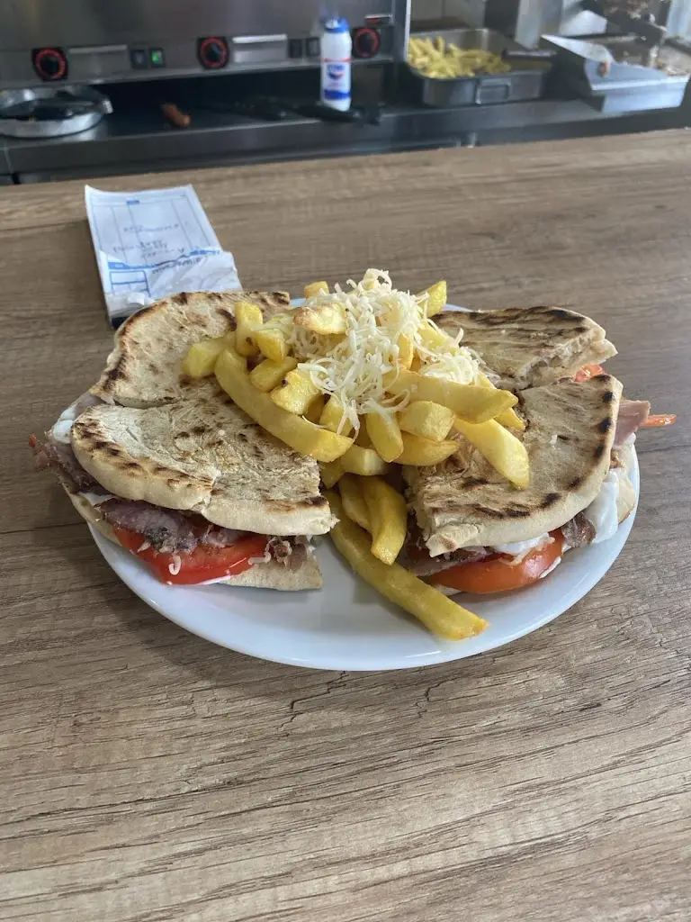 Menü_Πάμε..γύρο_Néa Alikarnassós_Bild_9