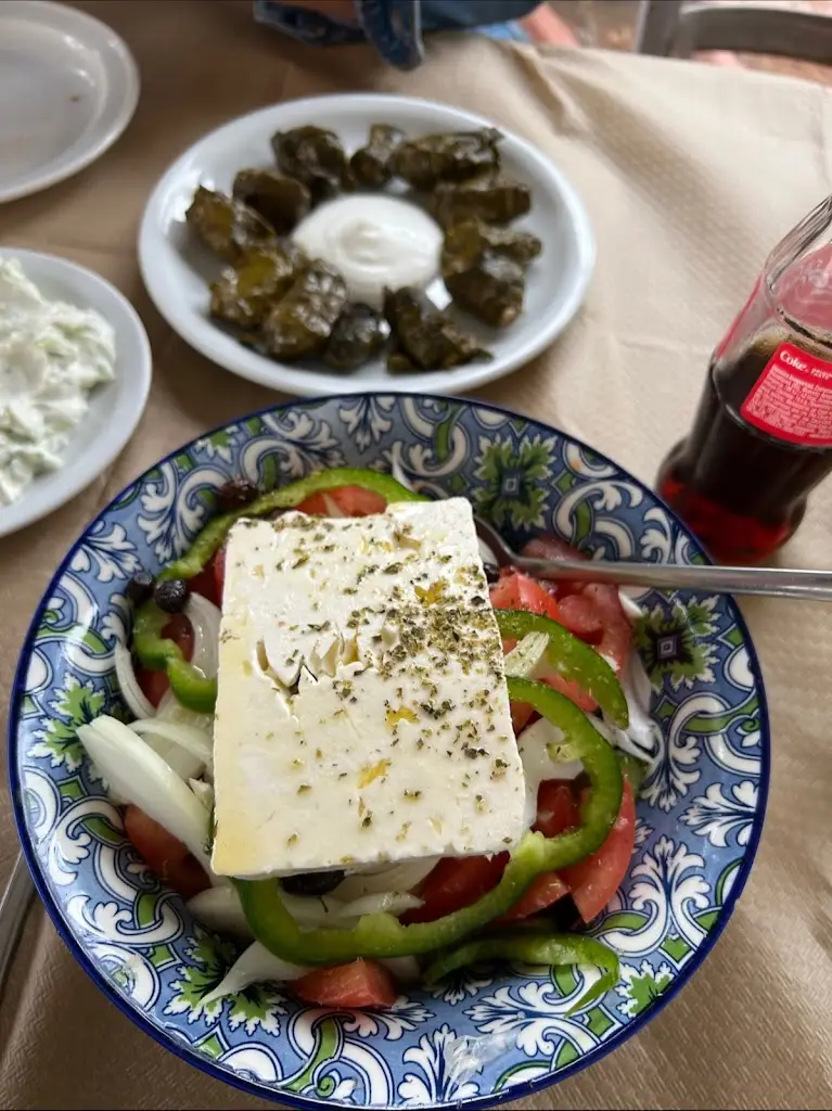 Menu_Finikas Raki-Taverna_Neápoli_image_7