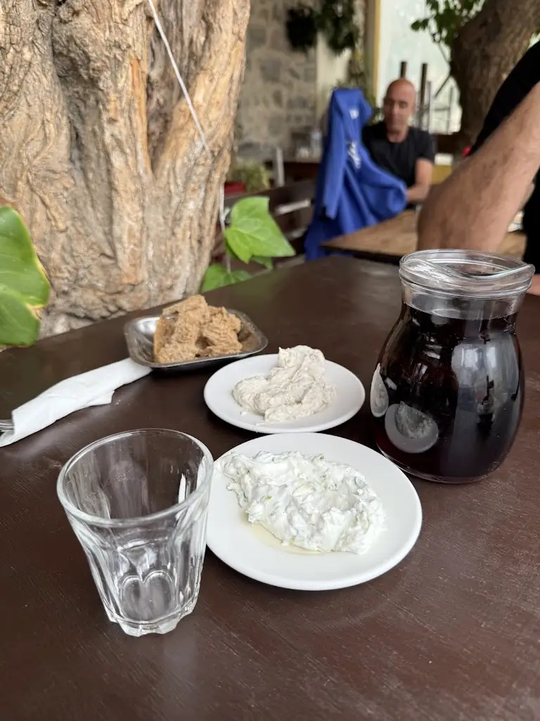 Menü_Καφενεῖον Τό Παραδοσιακόν_Neápoli_Bild_9