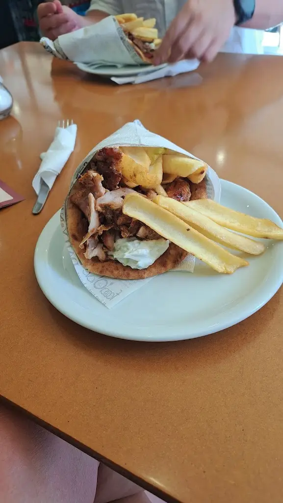 Ma Ka_Estiades Taverna-Snack Bar_Neápoli_Bewertung