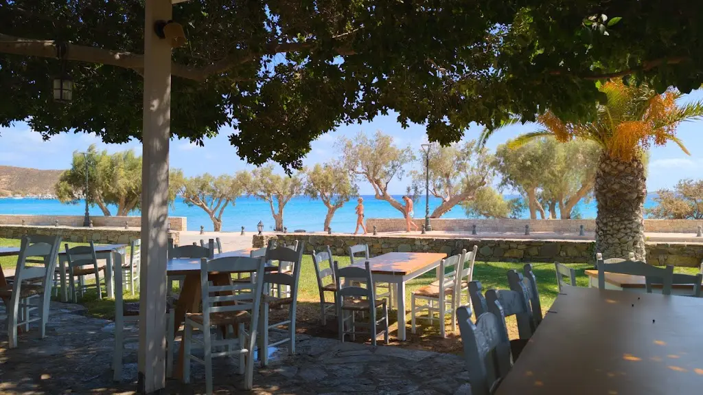 Grandes Seaside restaurant_Palekastro_slider_image_3