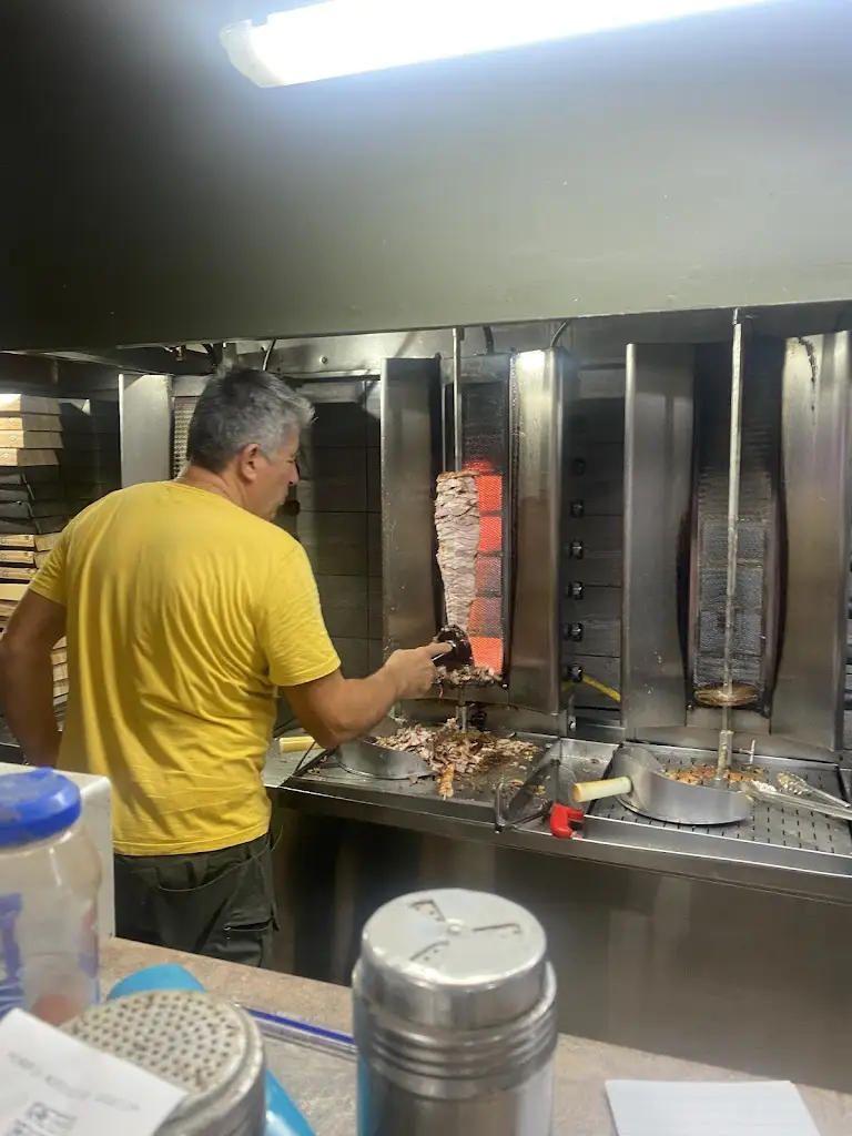 Adam Pyrke_Mitsos_Pithári_Bewertung