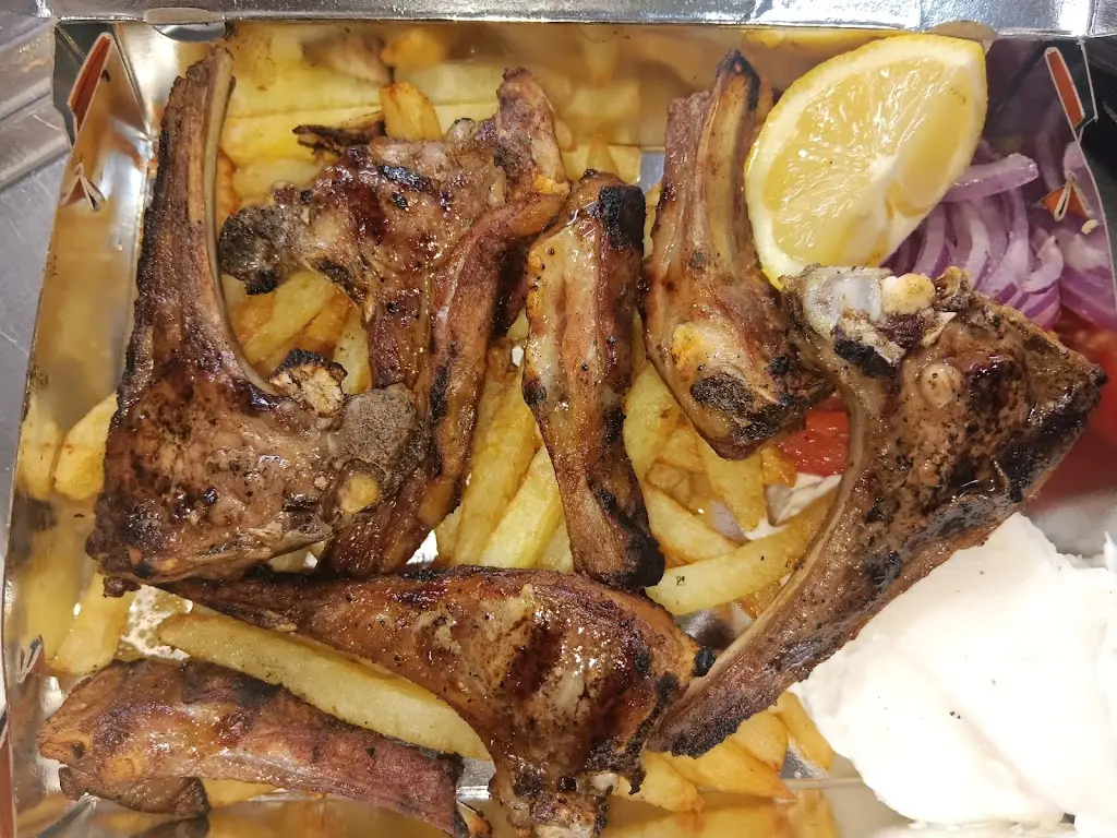 Mitsos_Pithári_slider_image_3