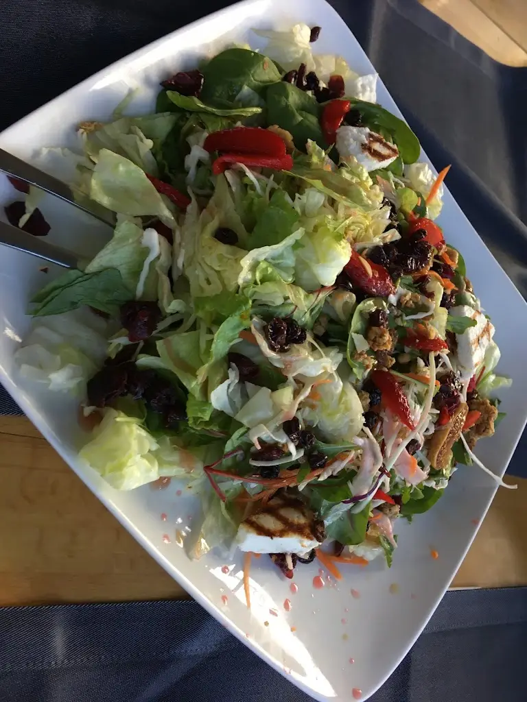 Panos Papazoglou_Pithari_Pithári_review