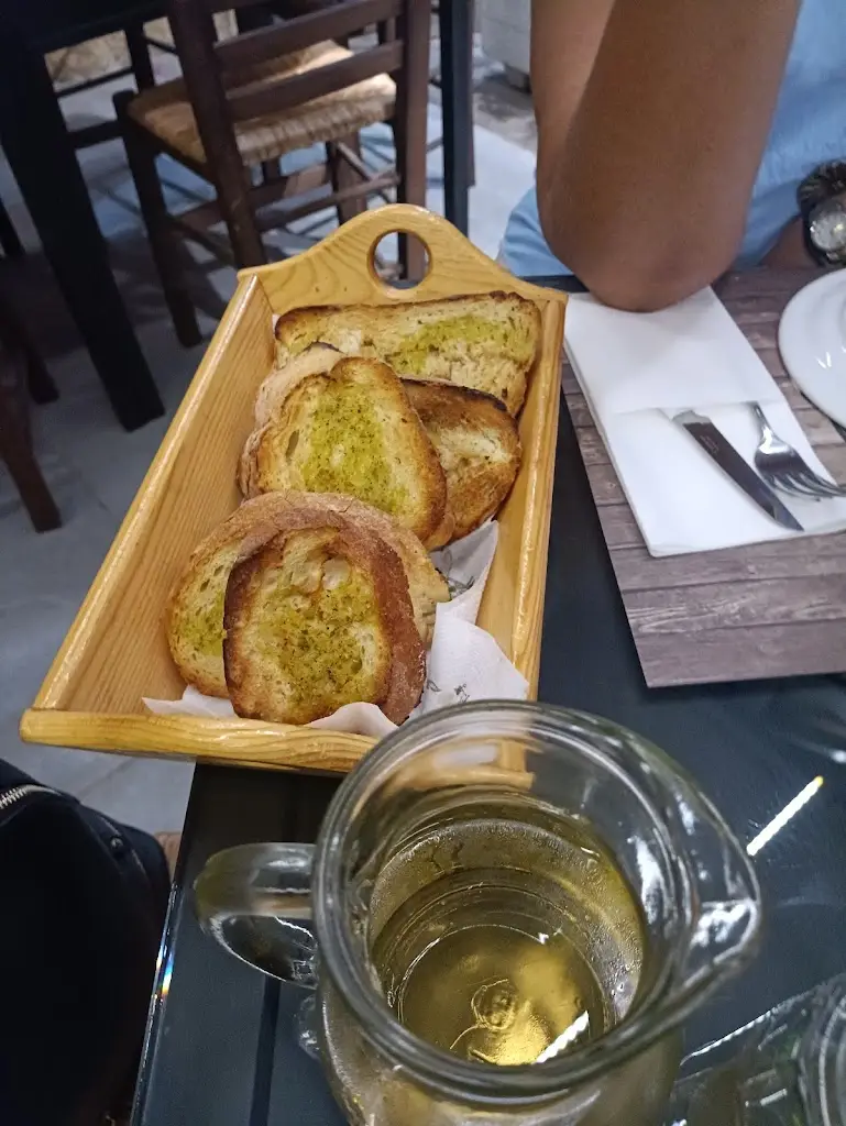 Menü_ΤΟ ΑΛΩΝΑΚΙ / TO ALONAKI_Pithári_Bild_6