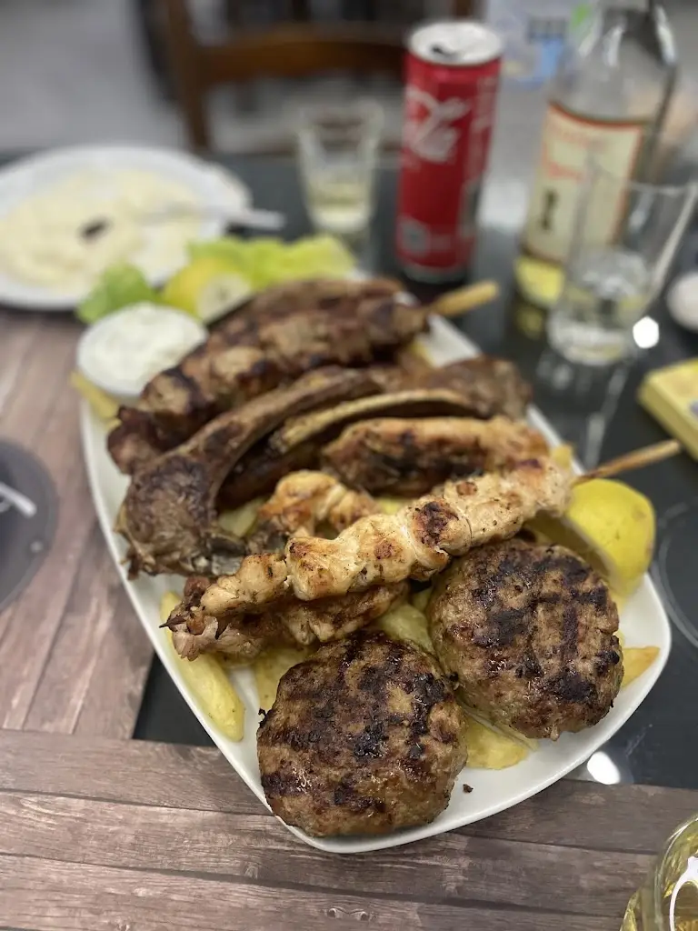 Menü_ΤΟ ΑΛΩΝΑΚΙ / TO ALONAKI_Pithári_Bild_9