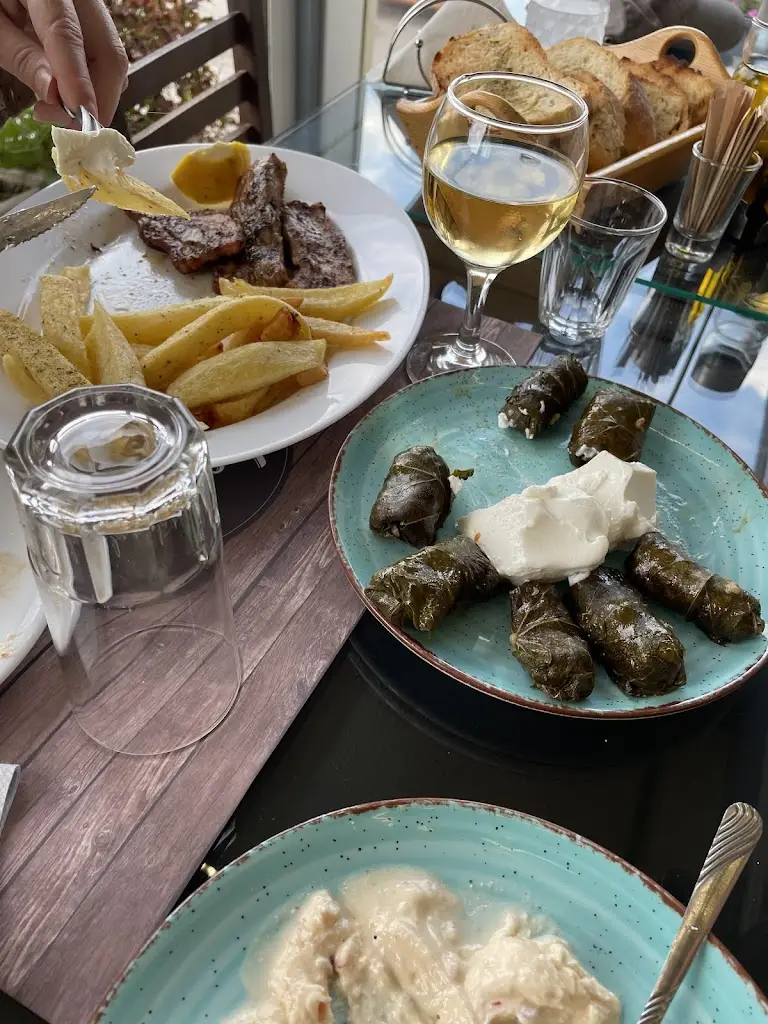 ΤΟ ΑΛΩΝΑΚΙ / TO ALONAKI_Pithári_slider_image_3