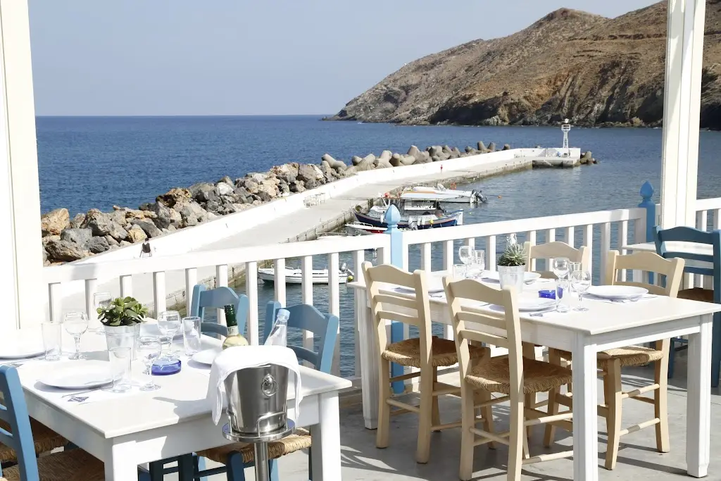 Captains House Seaside Restaurant_Pánormos_slider_image_1