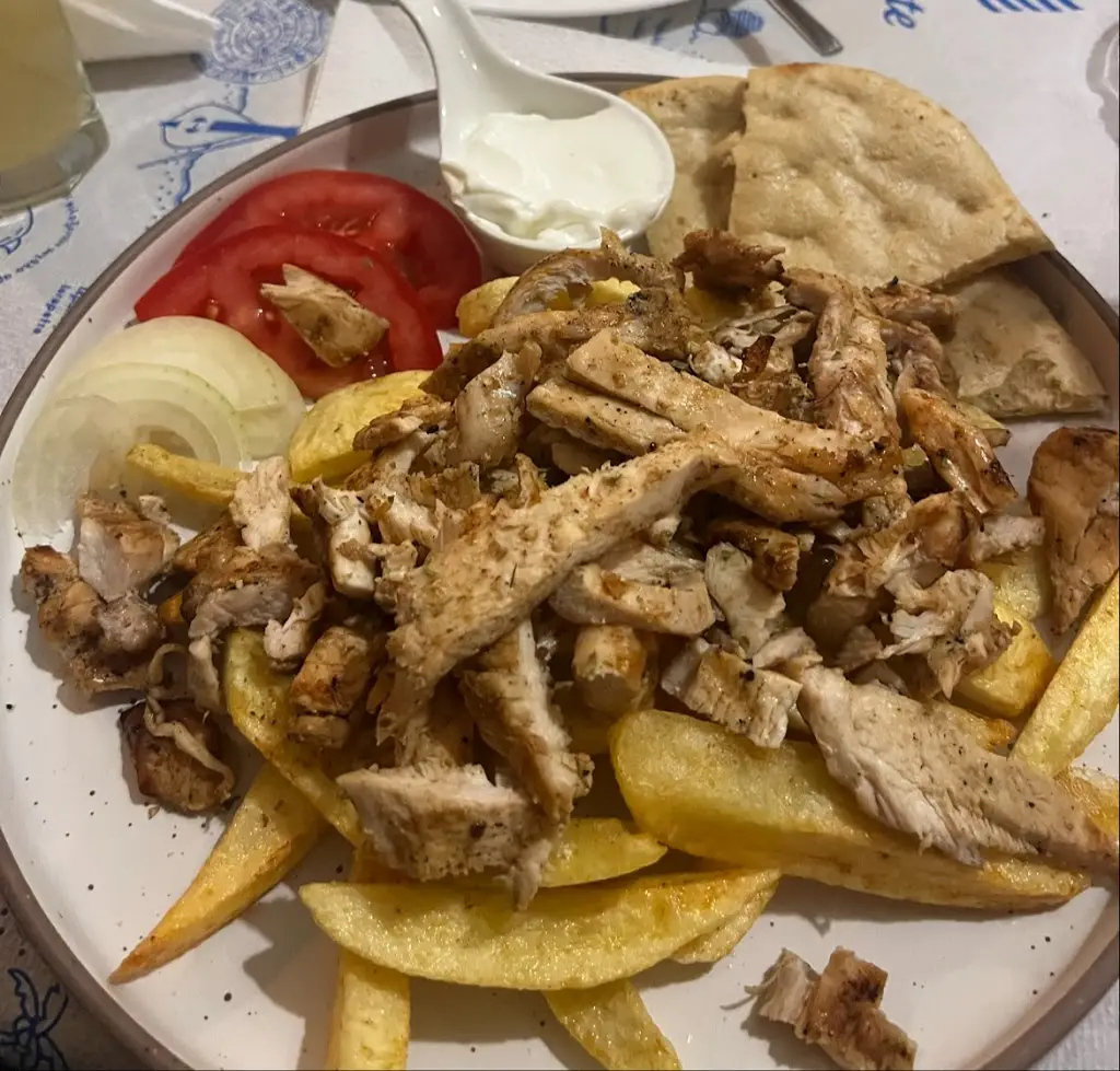 Sara Marijn Droog_Meli & Xidi_Pánormos_review