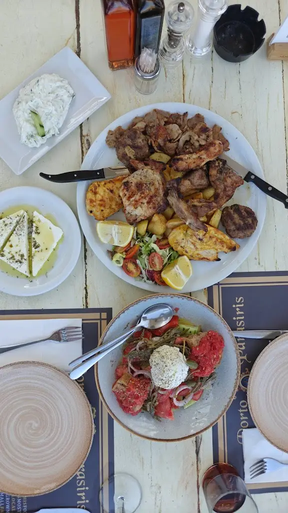 Pieter Polman_Porto Parassiris_Pánormos_review