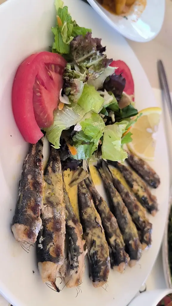 Maistrali Restaurant_Aegina_slider_image_2